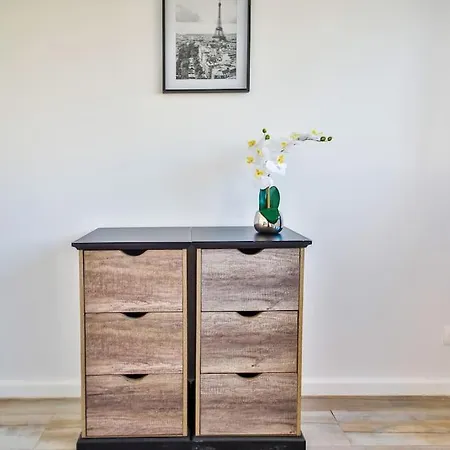 Design Pres Du Metro